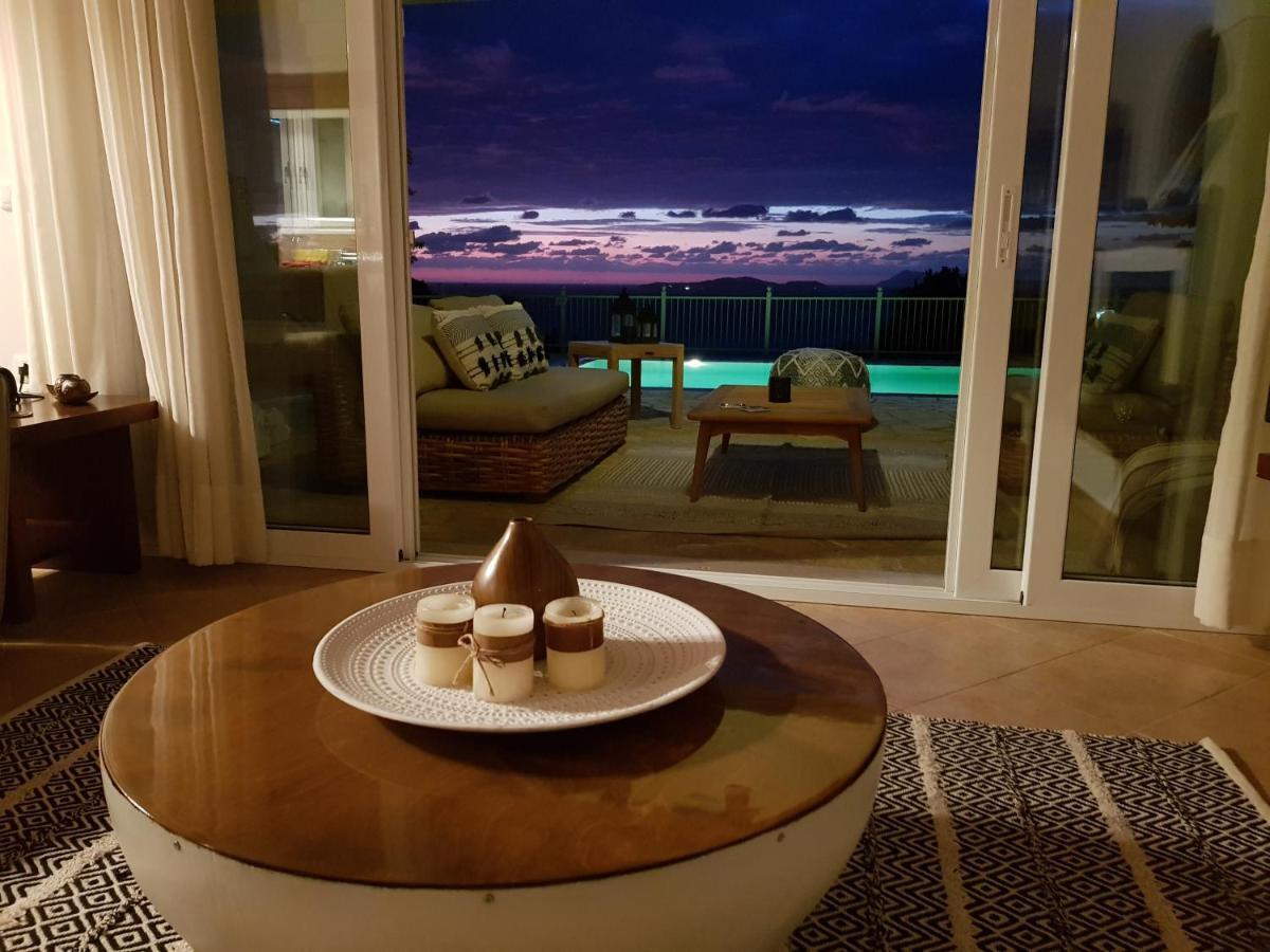 Theia Villa *